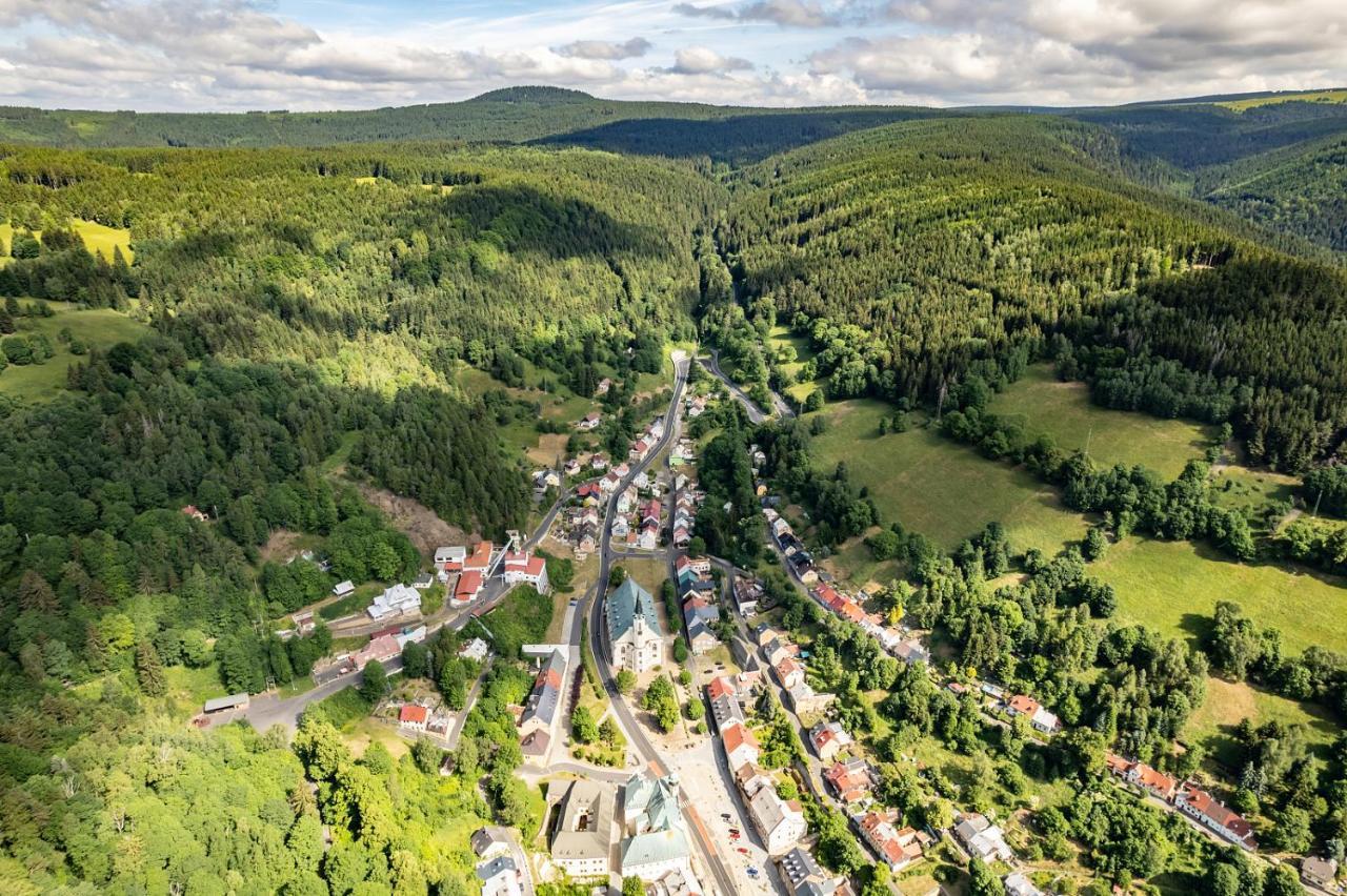 Apartmany Nad Slikovkou Jáchymov Eksteriør billede